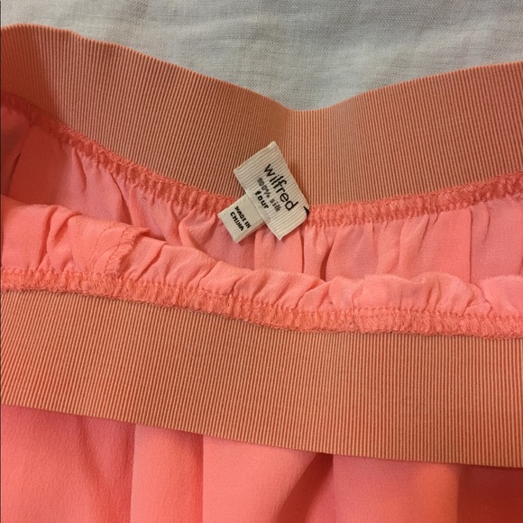 Aritzia silk skirt - Picture 2 of 2